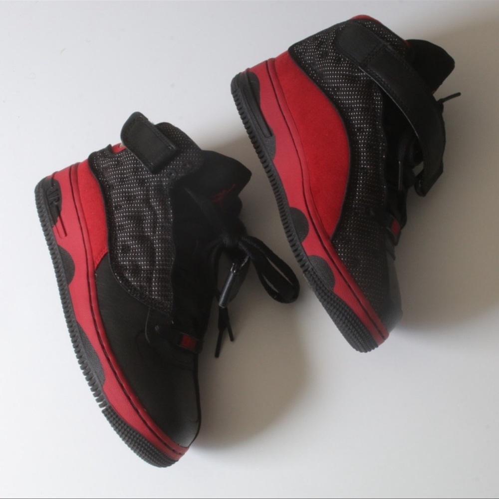 Jordan YOUTH Black and Red AJF13 Sz: 3.5